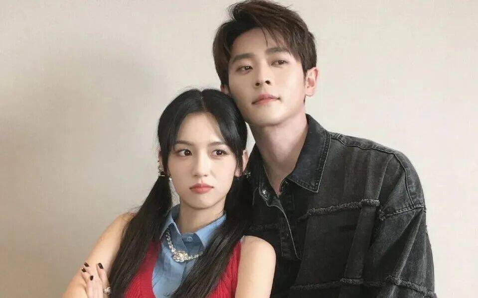 【2026.3.21】丞磊和周也？张凌赫和王安宇点外卖？《白日提灯》内部观影效果？艺人作为飞行嘉宾参加综艺？封面图